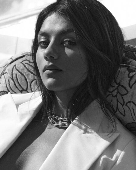 972334e5 simone ashley by david roemer for elle australia1.jpg